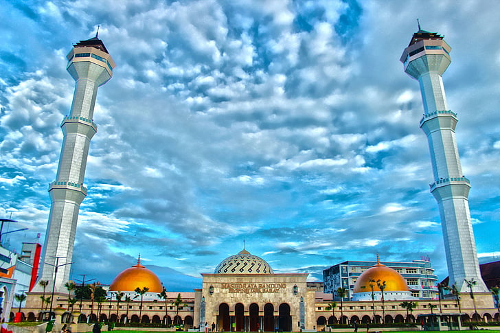 голямата джамия, джамия, исляма, Бандунг, архитектура, минаре, Индонезийски