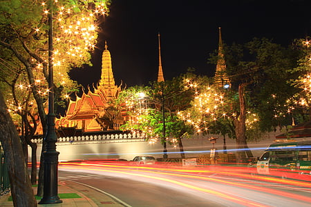 エメラルドの仏の寺院, 夜, 光, 火災のライン, 観光, バンコク, タイ