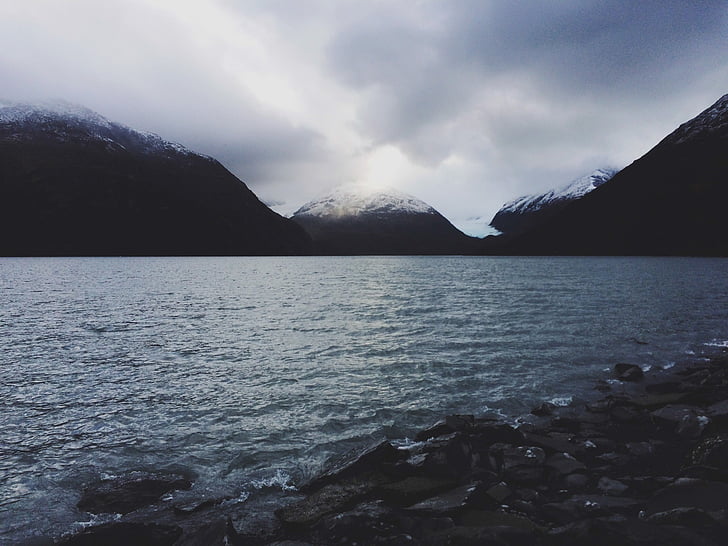 landscape, lake, water, rocks, mountains, snow, peaks