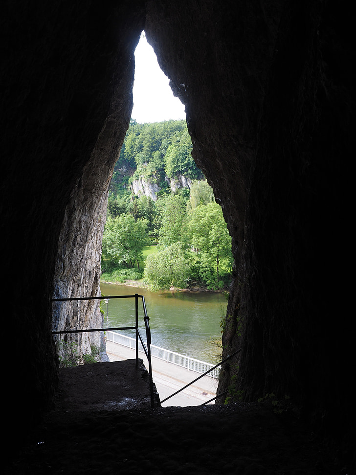 quite steiner cave, cave, grotto, ghosts cave, rechtenstein, upper swabia, gap