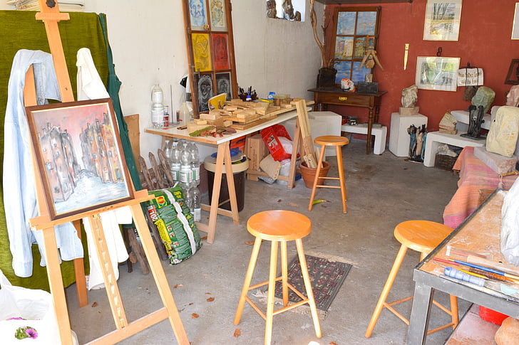garage, atelier, art, art workshop, works of art
