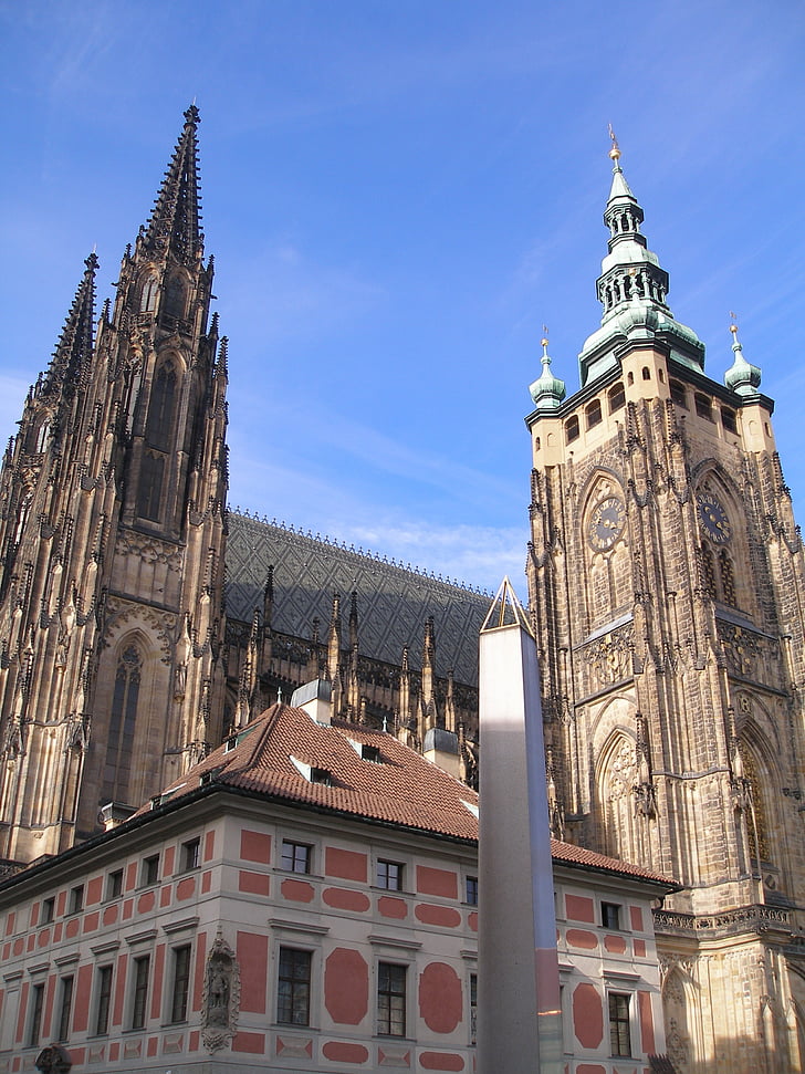 Temple st, Vituksen katedraali, Prahan linna, käydyn monoliitti, Praha, historia, Castle