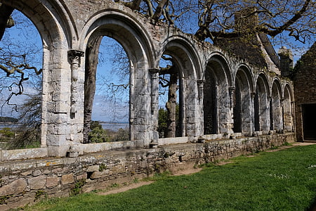 Brittany, Warisan, lama, Monumen agama, Sejarah, Arch, arsitektur