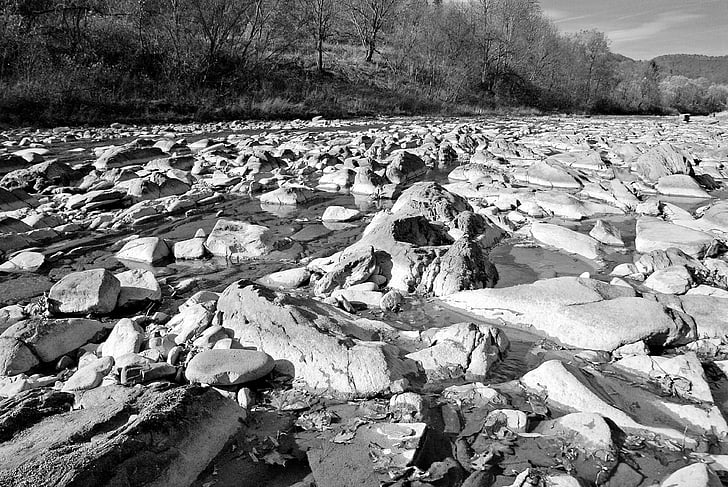 Fluss, die stones, Bieszczady, Landschaft, Natur, schwarz / weiß
