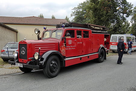camión de bomberos, fuego, históricamente, Mercedes benz, LDD d 375, Metz, ks25 121
