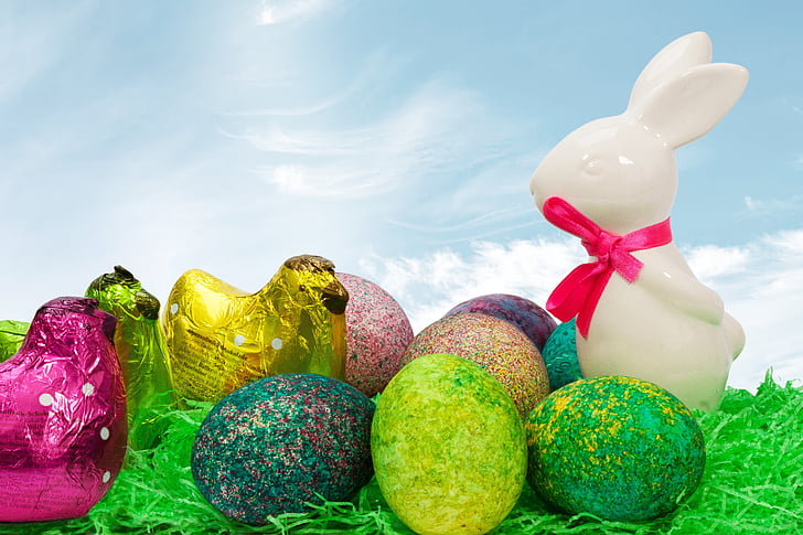 Húsvét, húsvéti fészek, húsvéti nyuszi, porcelán, hurok, tojás, színes
