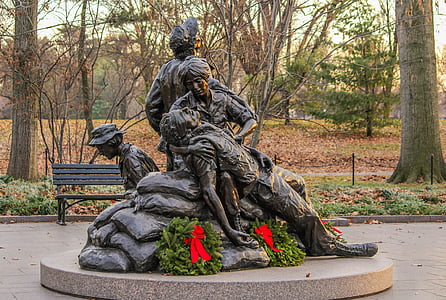 Vietnamin naisten memorial, sairaanhoitajat memorial, Washington DC: ssä, Toivottavasti, usko, Rakkaus, haavoittunut sotilas