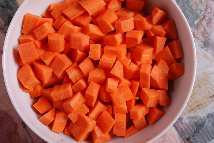 pastanagues, pastanaga, tallats en glaçons, daus de pastanaga, verdures, salut, aliments