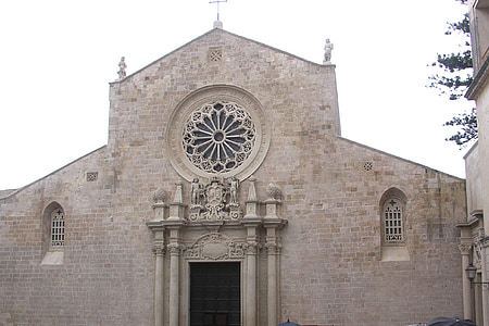 Otranto cathedral, Salento, du lịch trong nước