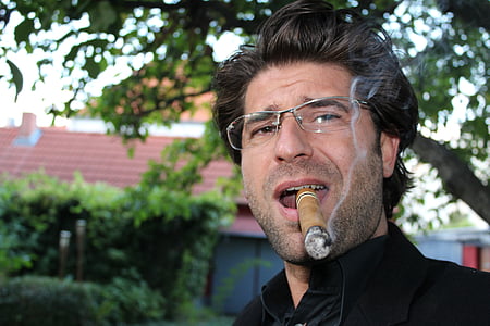 dosdal, điếu xì gà, một trong những, hút thuốc lá, hưởng lợi từ, chân dung, thuốc lá