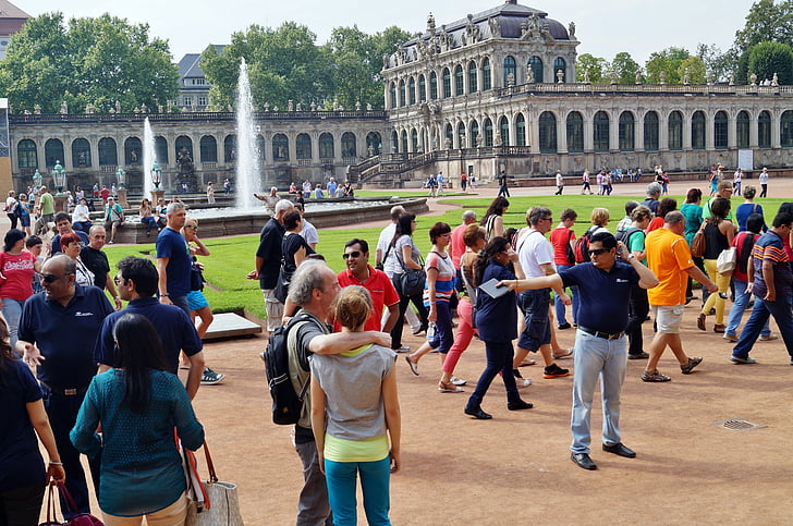 Dresden, Zwinger, parka, turisti, grupa, turneju