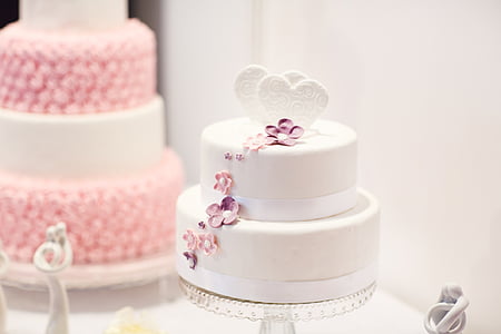 poročna torta, prvenec, torto, bela torta, roza torto, Poroka, sladica