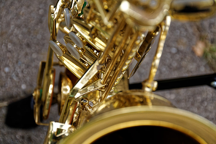 Instrument, Musikinstrument, Blasinstrument, Blechblasinstrument, Saxophon, Saxophon-detail, Nahaufnahme