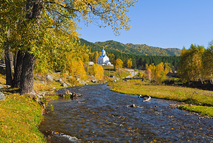 kyrkan, ortodoxa, skogen, hösten, floden, landskap