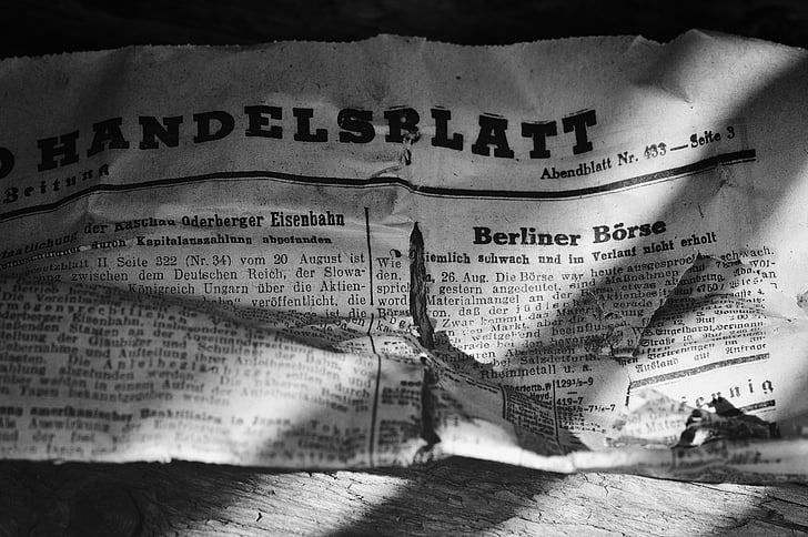 újság, napilap, Handelsblatt, oldalak, betűtípus, régi script, információk