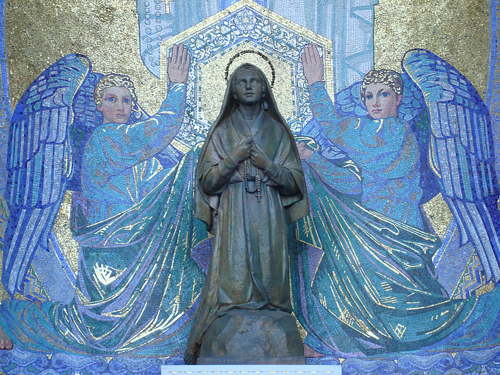Lourdes, Maria, Sanctuary, tempat ziarah