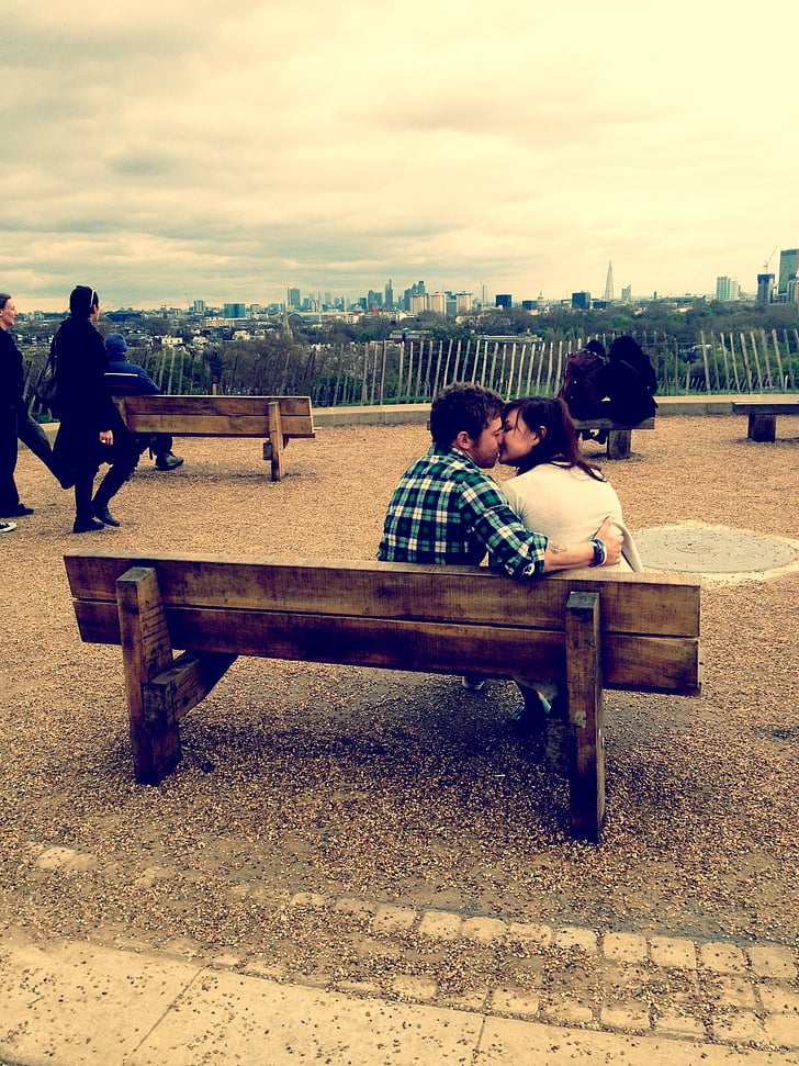 kiss, park, london, weather, romantic, love, happy
