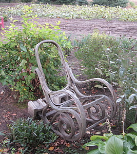 Fotel, ogród, upadek
