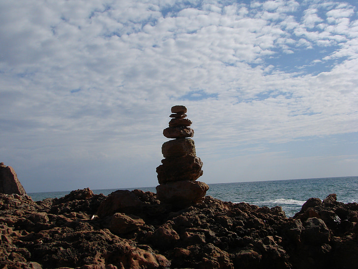 Playa, obra de arte, mar, nubes, Horizon, piedras