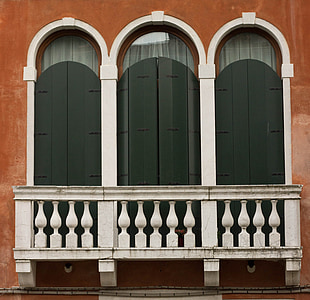 Renesanso balkonas, baliustrada, balkonas, seno pastato, Architektūra, Italija, fasadas