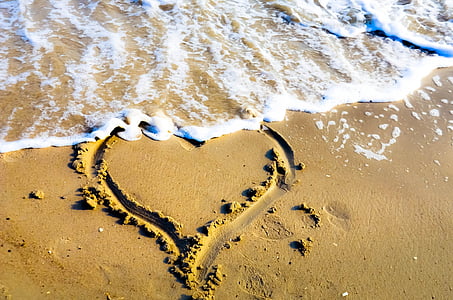 srce, pijesak, plaža, udaranje mora o obalu, valovi, romantična, izraz