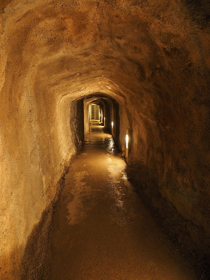 tunel, Gang, Underground, Säntis, ścieżki połączenia, z korytarza łączącego, podświetlane