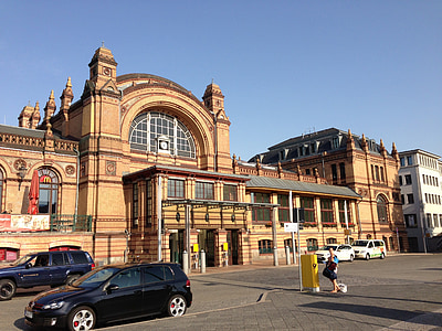 Schwerin, estación de tren, Mecklemburgo pomerania occidental, capital del estado