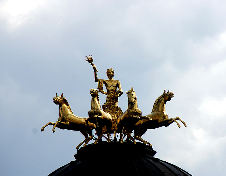 quadriga, monument, horses, landmark, statue, high, sky