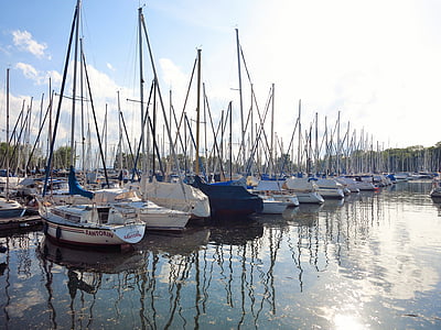 Port, člny, Bodamské jazero, Nemecko