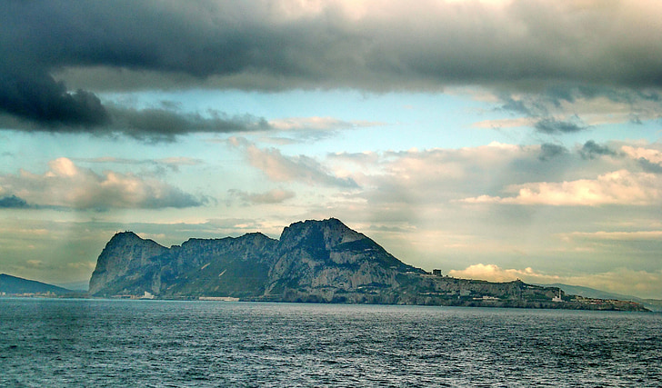 Gibraltar, Estrecho de, montañas, acantilado, roca, Atlántico, el mar Mediterráneo