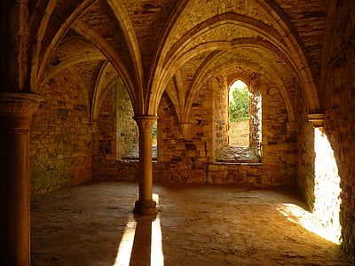 battle abbey, monastery, vault, keller, pillar, evening sun, architecture