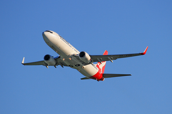 Boeing 737, Qantas, jetconnect, letiště Auckland airport, Take-off, Nový Zéland