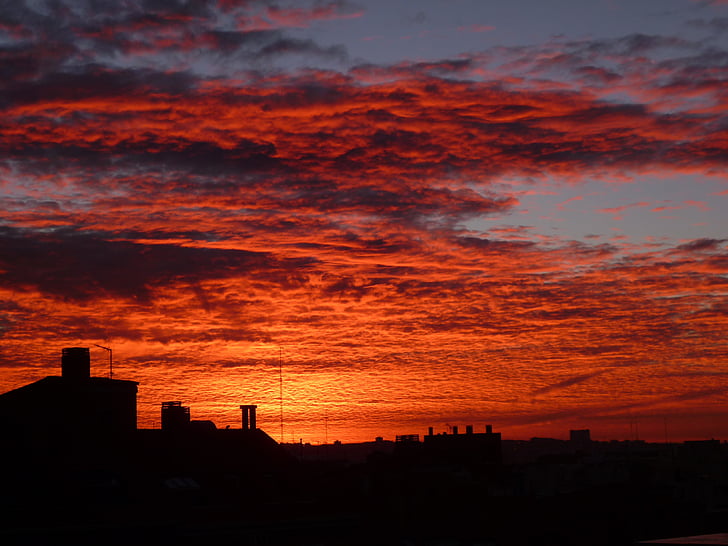 zachód słońca, świt, Madryt, chmury, Zmierzch, niebo, kolor pomarańczowy