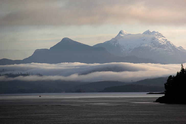 lager av dimma, Alaska morgon, morgon syn