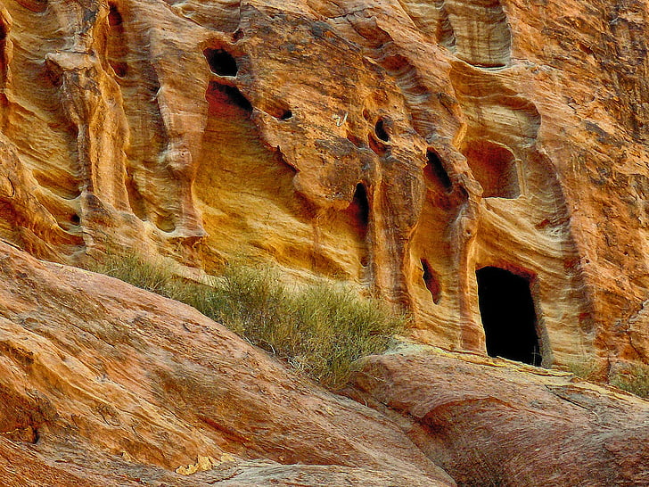 Erosion der Felsen, Verwitterung von Gesteinen, Formationen, Berge, Jordanien, Israel, Weg zum Petry