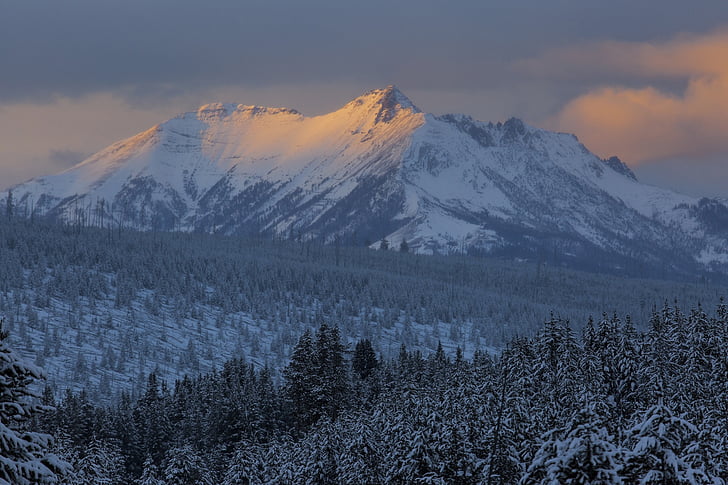 Elektro-peak, Sonnenuntergang, Twilight, Dämmerung, Berge, Gallatin range, Schnee
