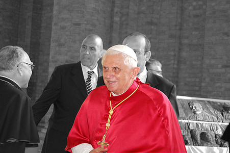 Pape, Benoît xvi, Vatican II