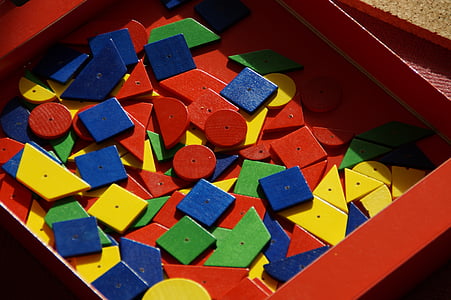 martell de joc, infantil, joguines, joguines per a nens, colors, plaquetes, taulons
