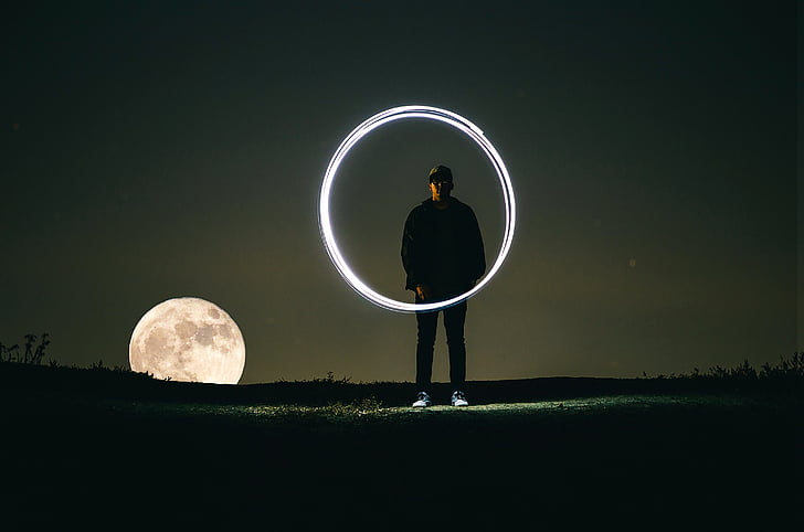 ο άνθρωπος, φεγγάρι, φωτογραφία, σκούρο, διανυκτέρευση, ουρανός, κύκλος