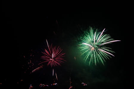 roket, hijau, kembang api, malam tahun baru, percikan api, kembang api, hari tahun baru