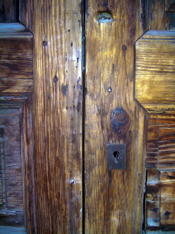 old door, elder, wood, time, lock, people, soledad