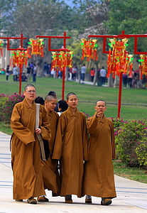 Tchaj-wan, mniši, chrám