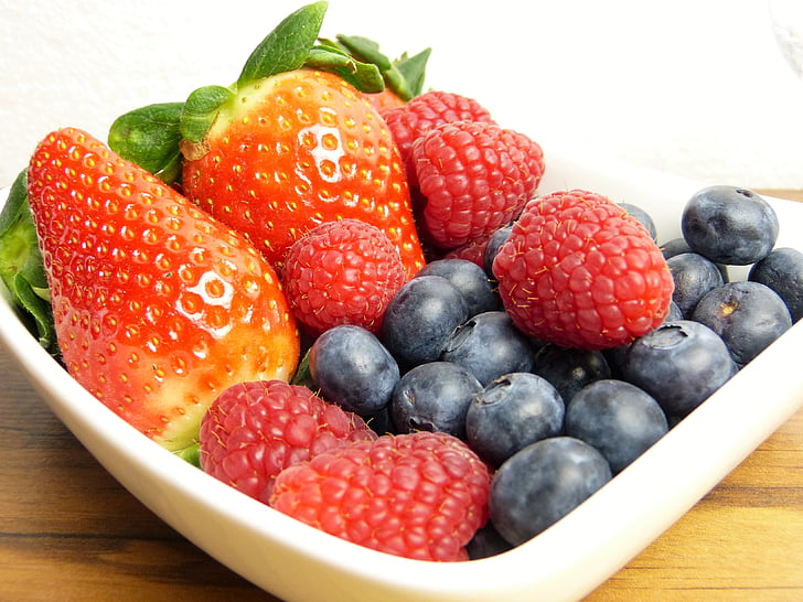 frukt, Frisch, jordgubbar, blåbär, hallon, vitaminer, friska