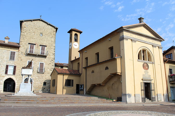 Imbersago, imbersago carré, Église imbersago, pays, Lombardie, Italie
