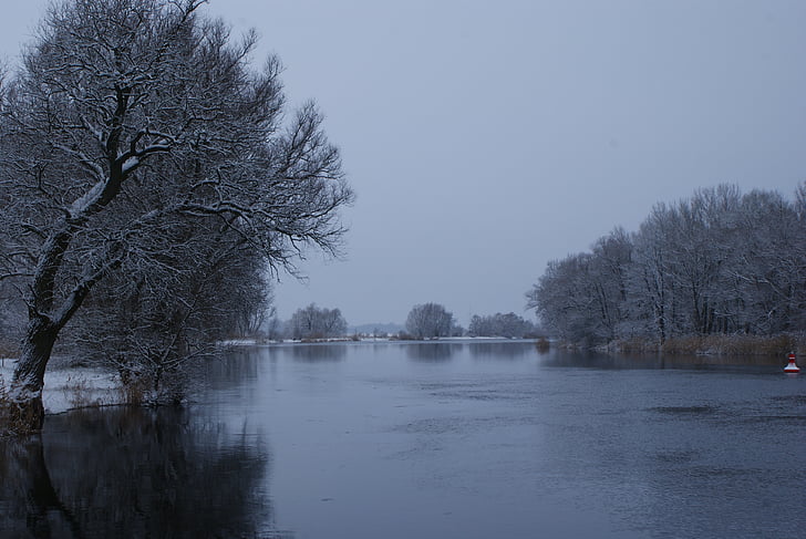 havel, winter at the havel, frozen lake