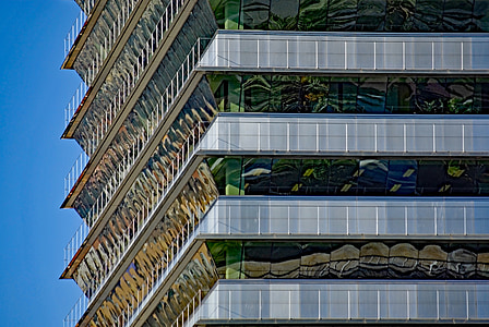 modernes Gebäude, Architektur, Glas, Turm, Reflexion, Barcelona, Spanien