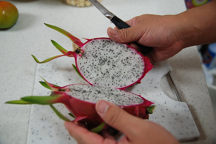 and helong, the dragon and, dragon fruit, cutting, exotic, pink fruit, white inside