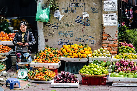 Feria, personas, mujeres, naranjas, manzanas, publicidad, pared