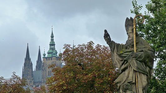 Prag, Karlsbrücke, historisch, Statue, Pragerburg, Architektur, Altstadt