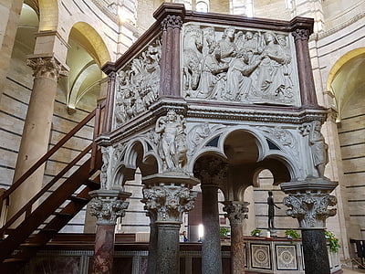 Pisa, Baptisterium, marmeren preekstoel, marmer, kansel, Nicola pisano, kerk